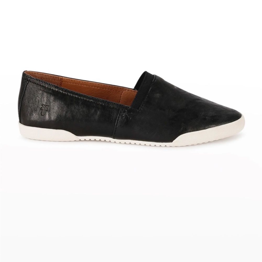 FRYE Melanie Black Leather Slip-On Flat.